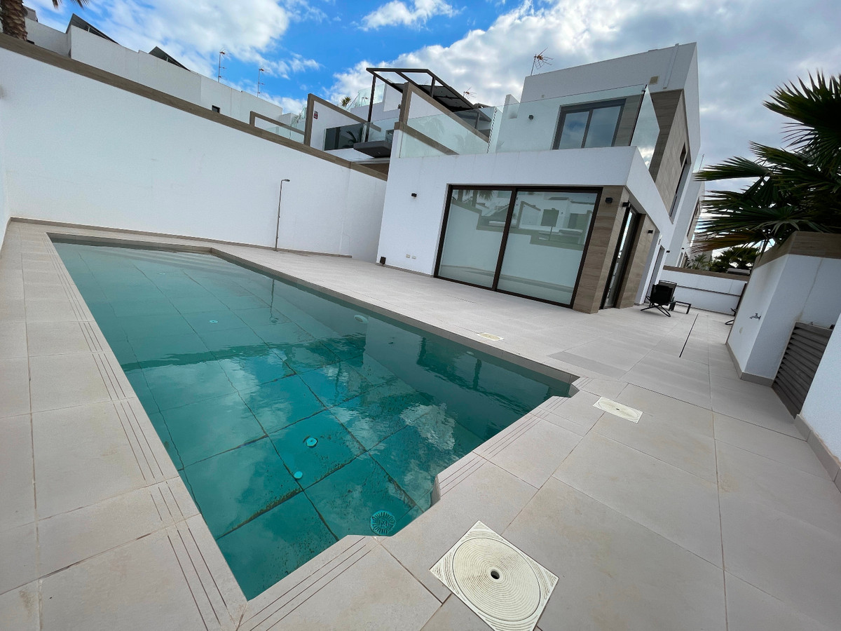 3 Bed Townhouse for sale in Benijofar Costa Blanca, Alicante, Spain