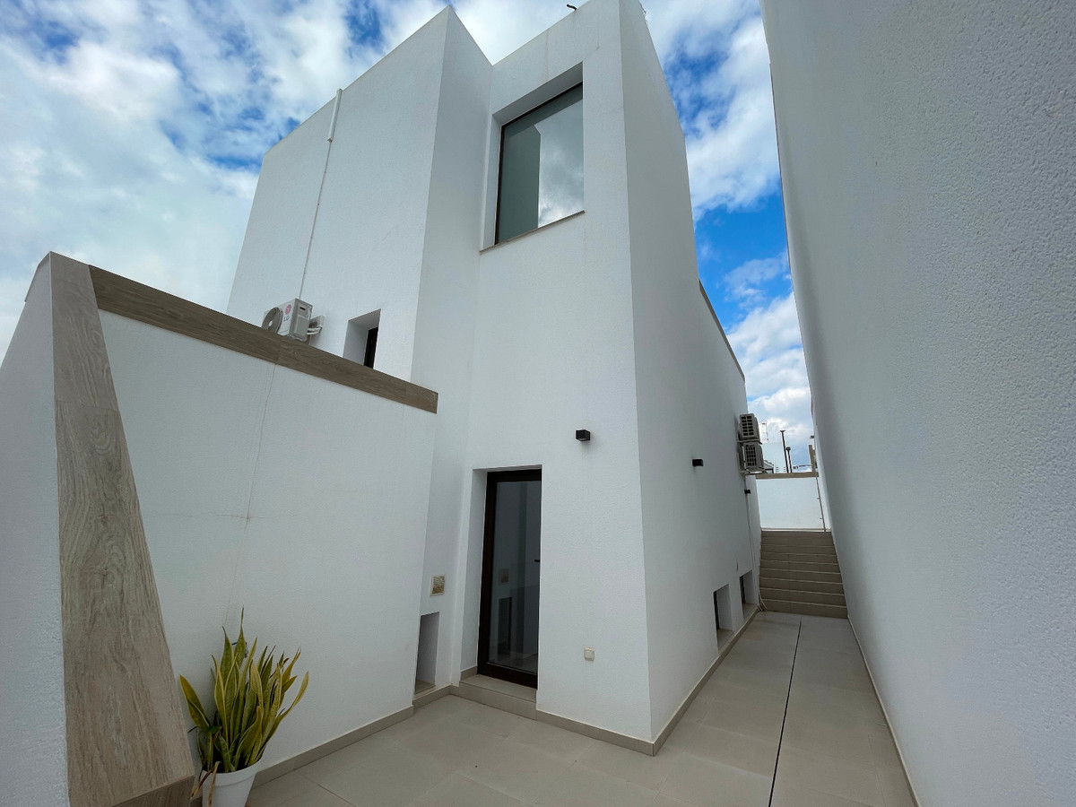 3 Bed Townhouse for sale in Benijofar Costa Blanca, Alicante, Spain