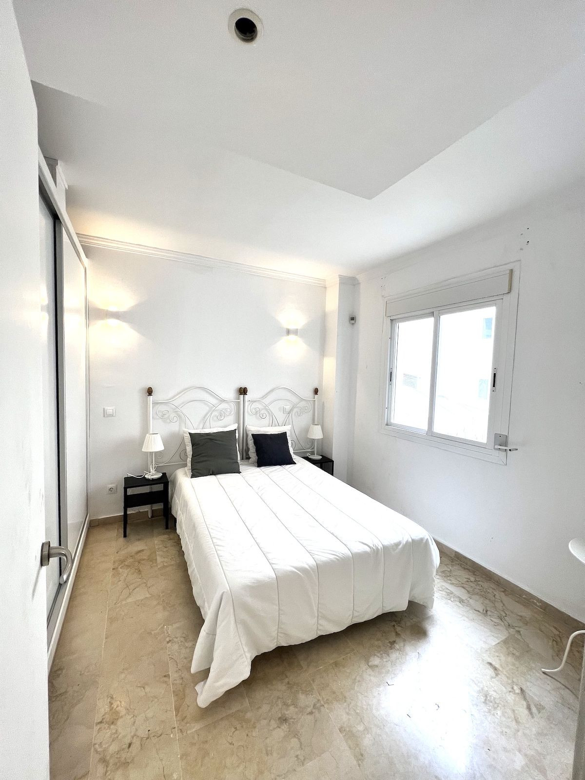 3 Bed Apartment for sale in Puerto Banús Costa Del Sol, Málaga, Spain