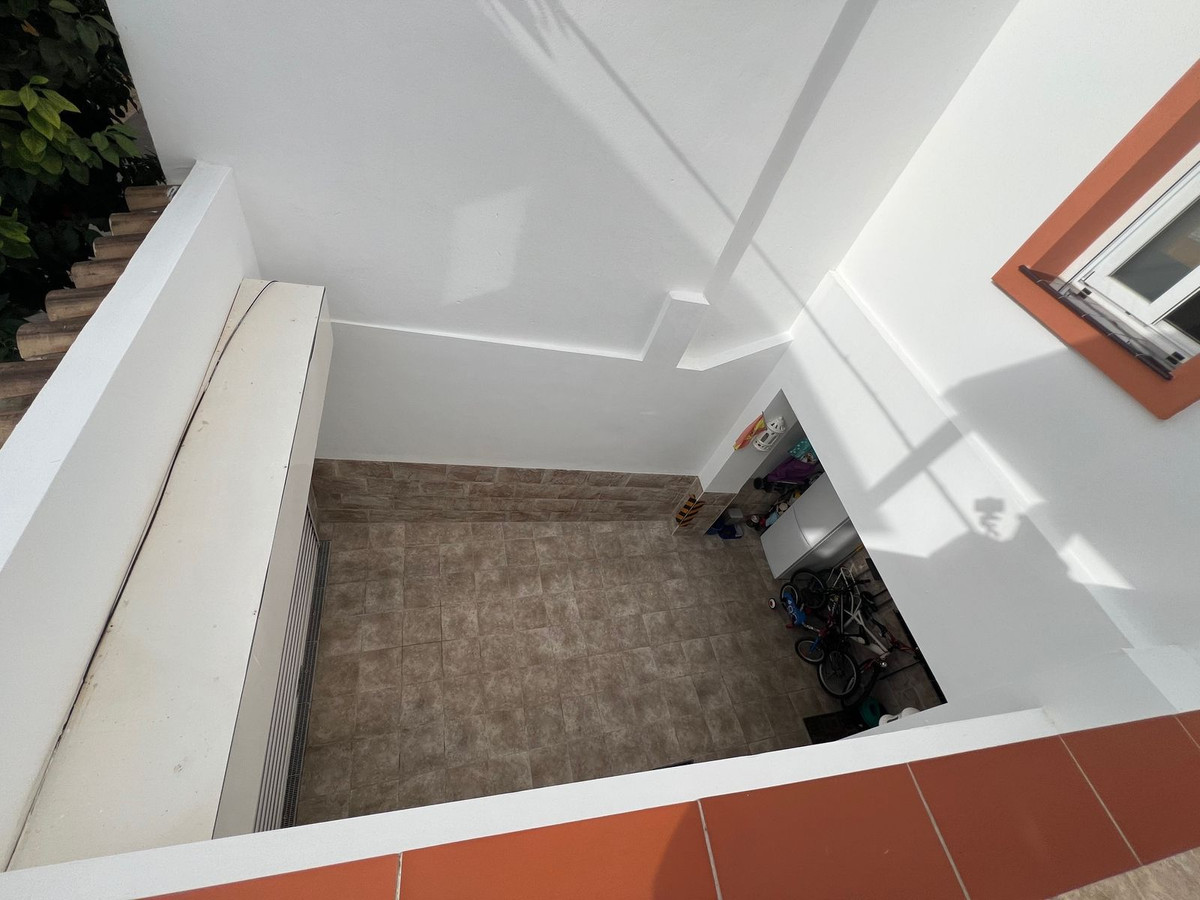 4 Bed Townhouse for sale in Estepona Costa Del Sol, Málaga, Spain