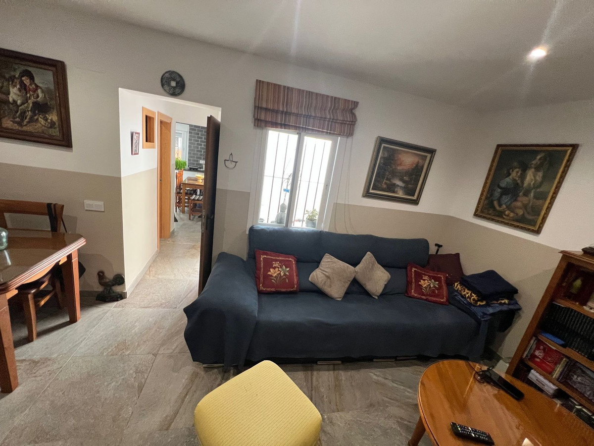 4 Bed Townhouse for sale in Estepona Costa Del Sol, Málaga, Spain