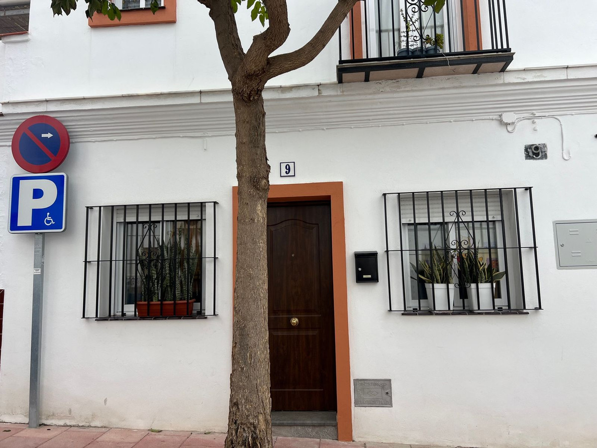 4 Bed Townhouse for sale in Estepona Costa Del Sol, Málaga, Spain