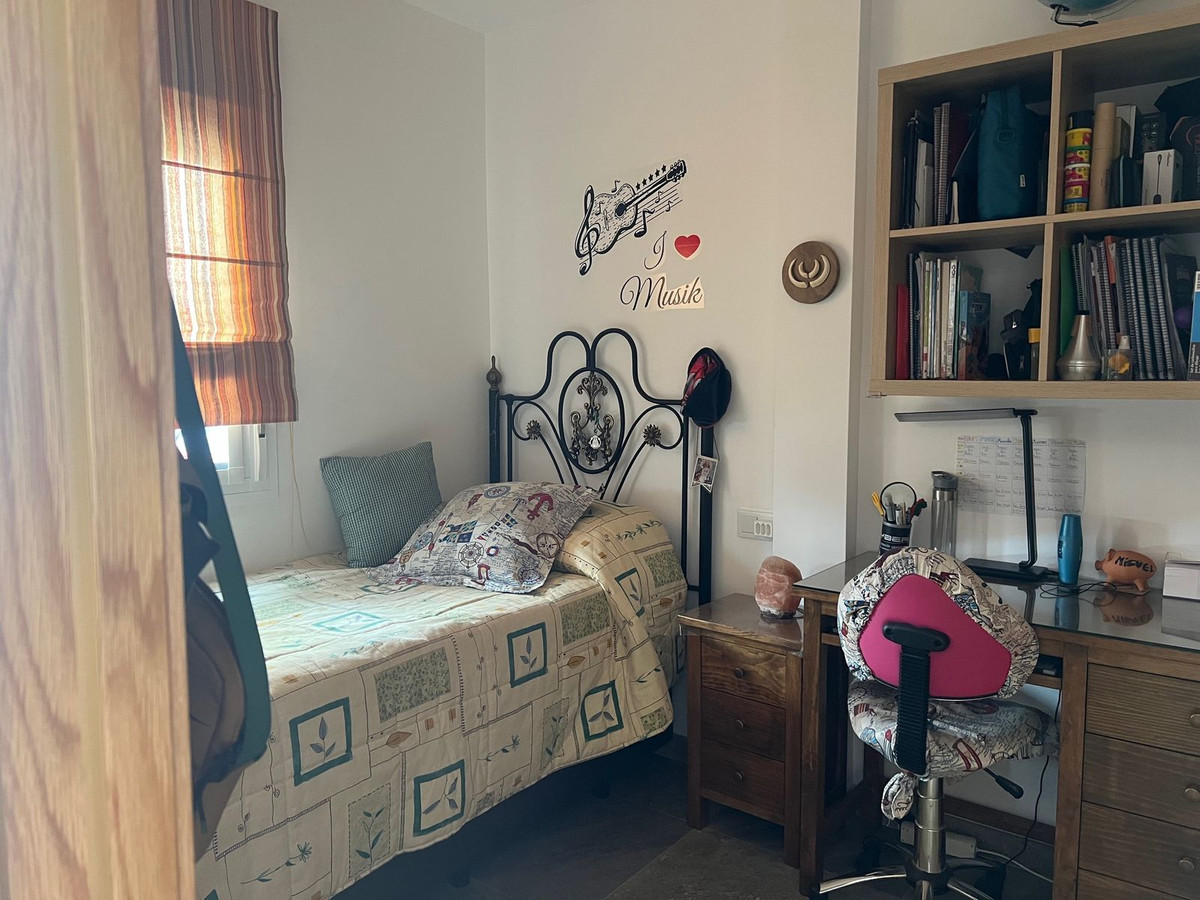 4 Bed Townhouse for sale in Estepona Costa Del Sol, Málaga, Spain