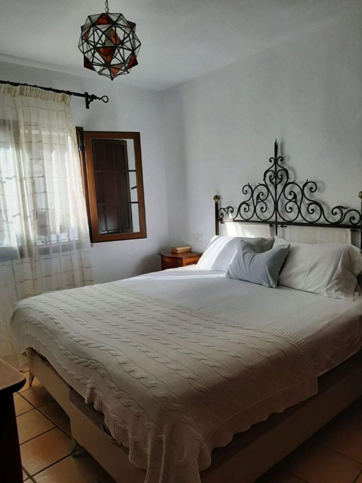 2 Bed Townhouse for sale in Estepona Costa Del Sol, Málaga, Spain