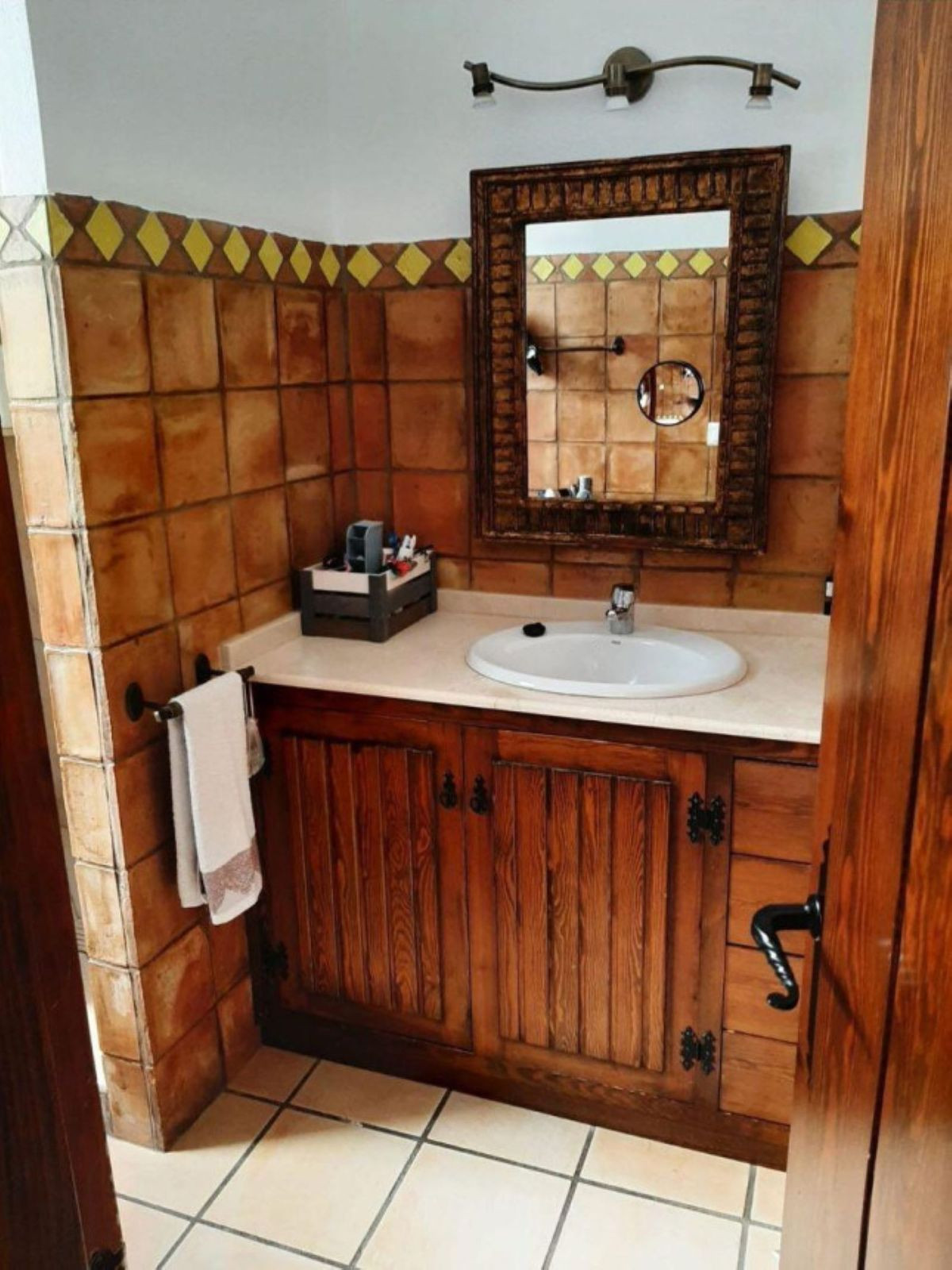 2 Bed Townhouse for sale in Estepona Costa Del Sol, Málaga, Spain