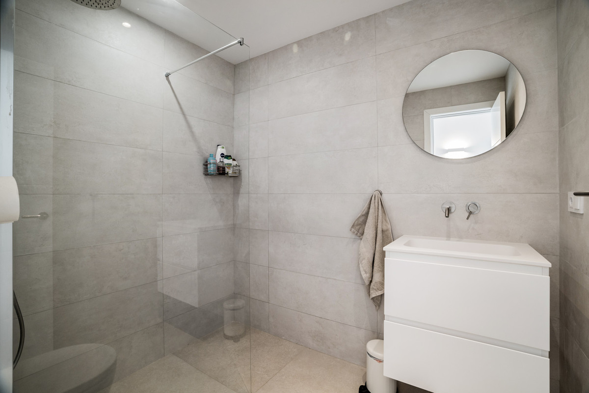 3 Bed Apartment for sale in Nueva Andalucía Costa Del Sol, Málaga, Spain