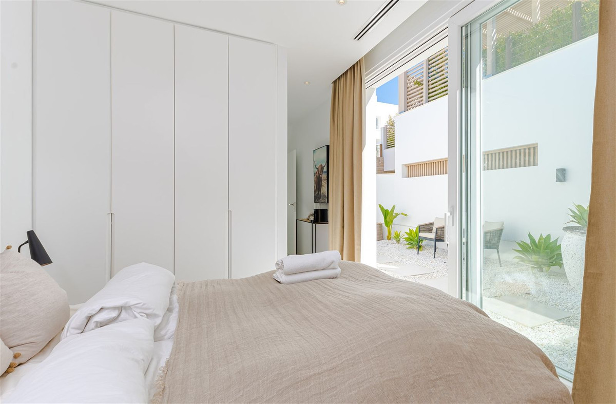 Se vende Villa - Chalet de 9 dormitorios en Costa Del Sol, Málaga, España