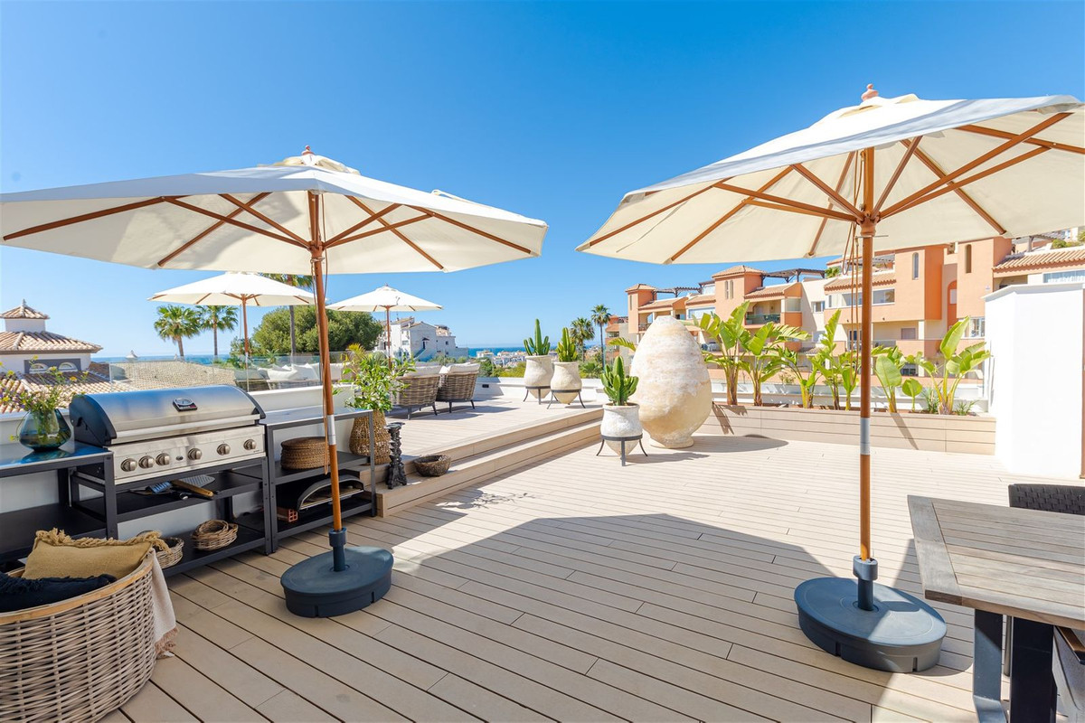 Se vende Villa - Chalet de 9 dormitorios en Costa Del Sol, Málaga, España