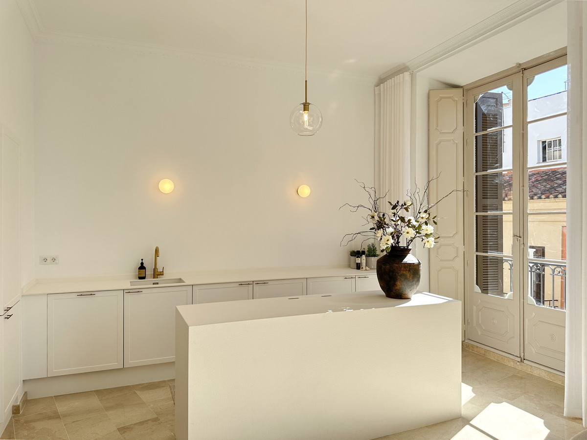 3 Bed Apartment for sale in Centro Histórico Málaga Ciudad, Málaga, Spain