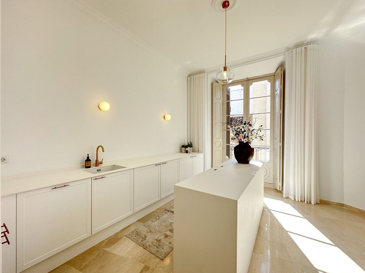 3 Bed Apartment for sale in Centro Histórico Málaga Ciudad, Málaga, Spain