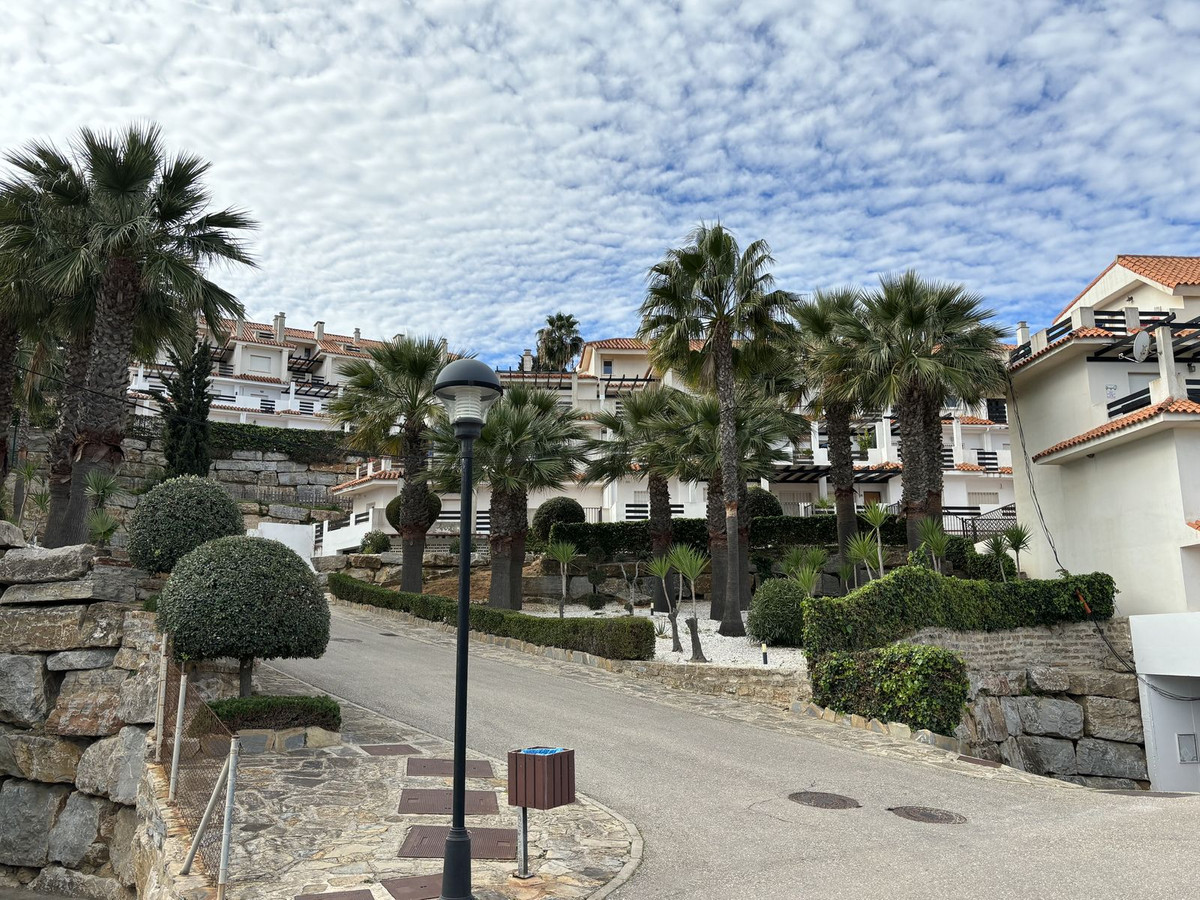 Se vende Apartamento Planta Media de 3 dormitorios en Costa Del Sol, Málaga, España
