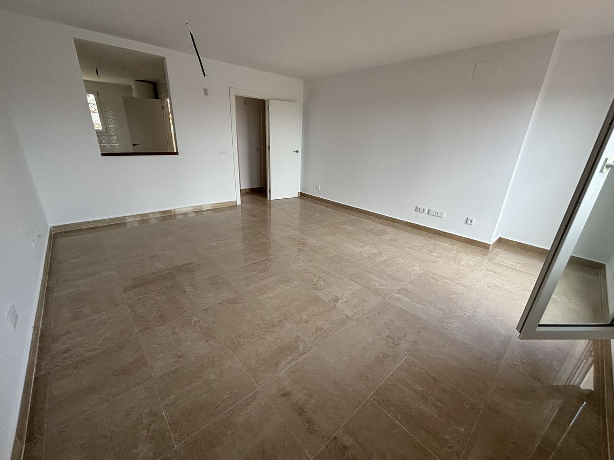 Se vende Apartamento Planta Media de 3 dormitorios en Costa Del Sol, Málaga, España