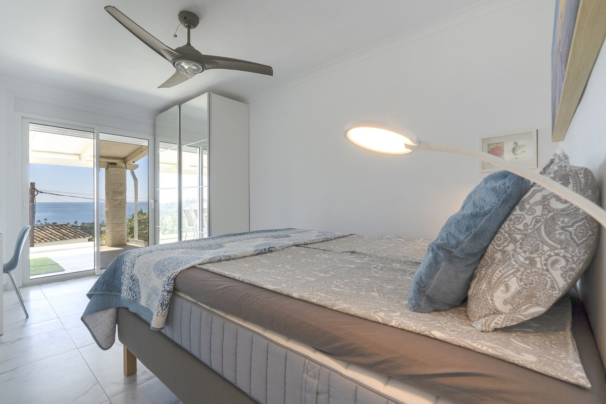 5 Bed Townhouse for sale in La Cala De Mijas Costa Del Sol, Málaga, Spain