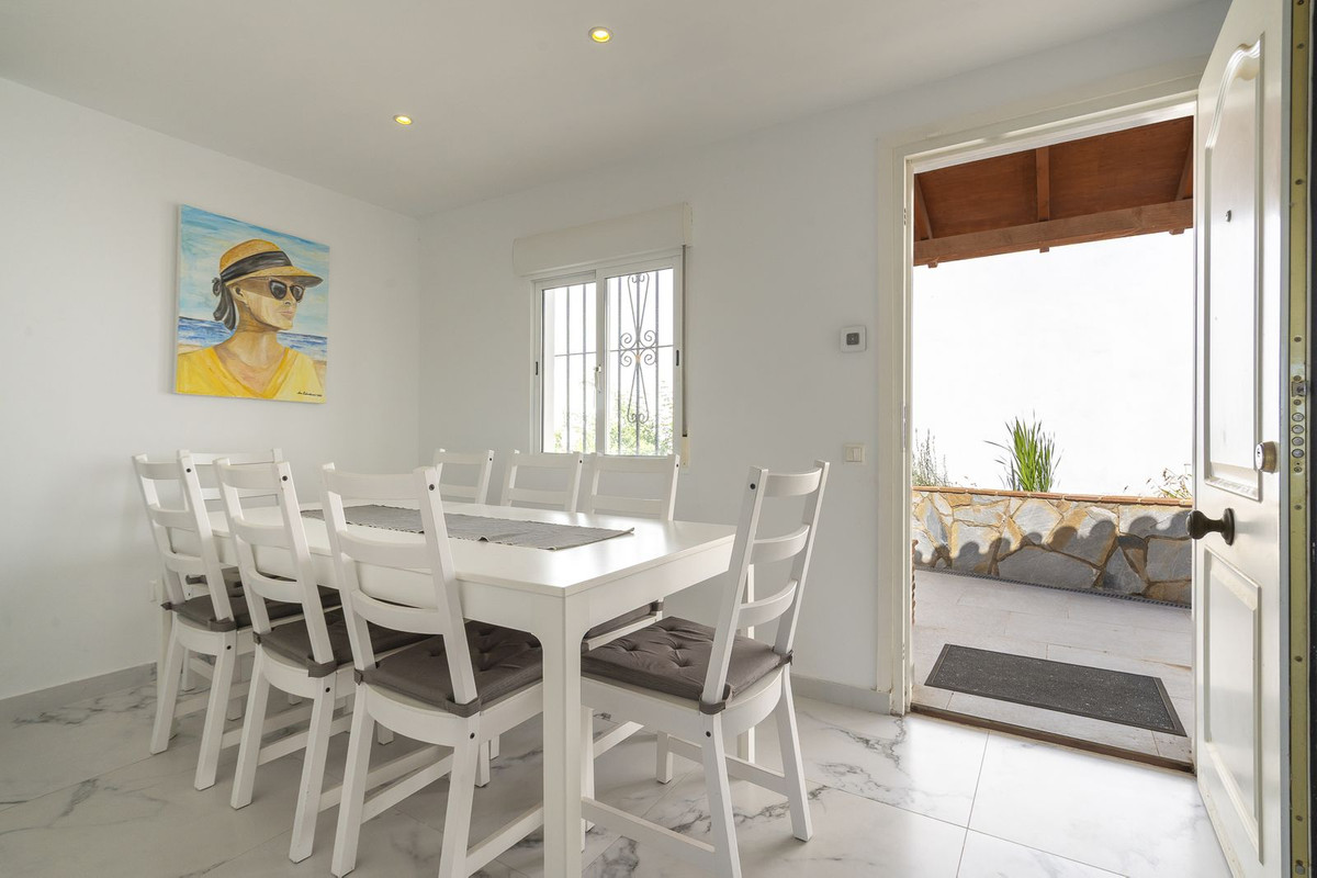 5 Bed Townhouse for sale in La Cala De Mijas Costa Del Sol, Málaga, Spain