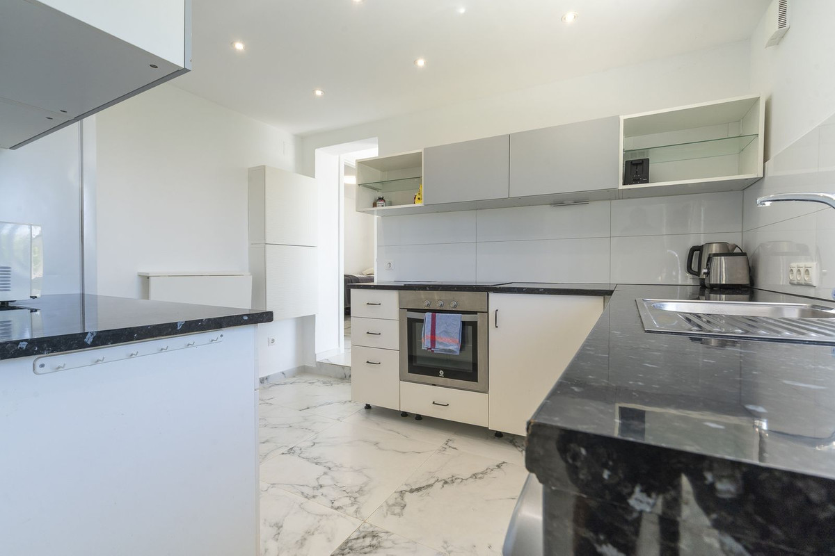 5 Bed Townhouse for sale in La Cala De Mijas Costa Del Sol, Málaga, Spain