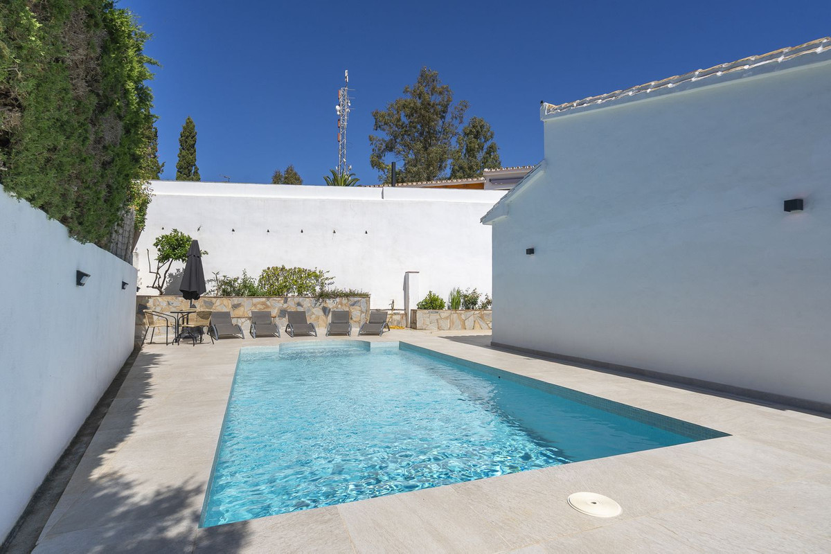 5 Bed Townhouse for sale in La Cala De Mijas Costa Del Sol, Málaga, Spain
