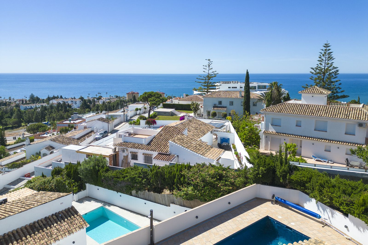 5 Bed Townhouse for sale in La Cala De Mijas Costa Del Sol, Málaga, Spain