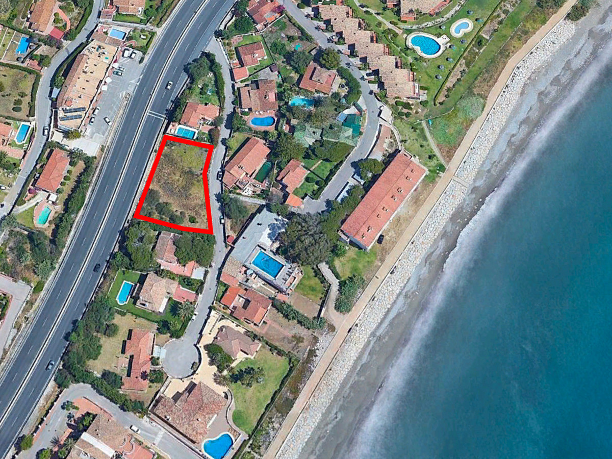 Se vende Terreno Urbano  en Costa Del Sol, Málaga, España