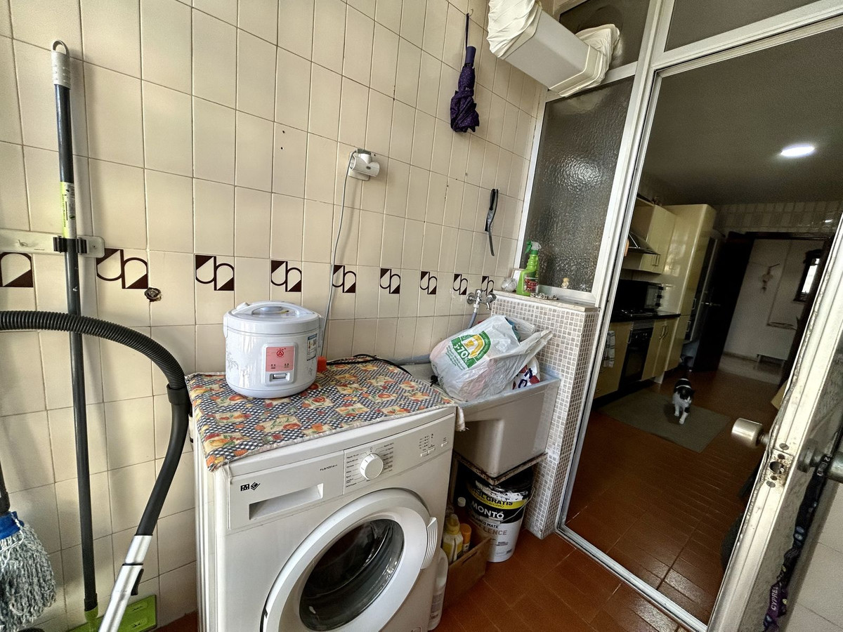 4 Bed Apartment for sale in Torremolinos Centro Costa Del Sol, Málaga, Spain