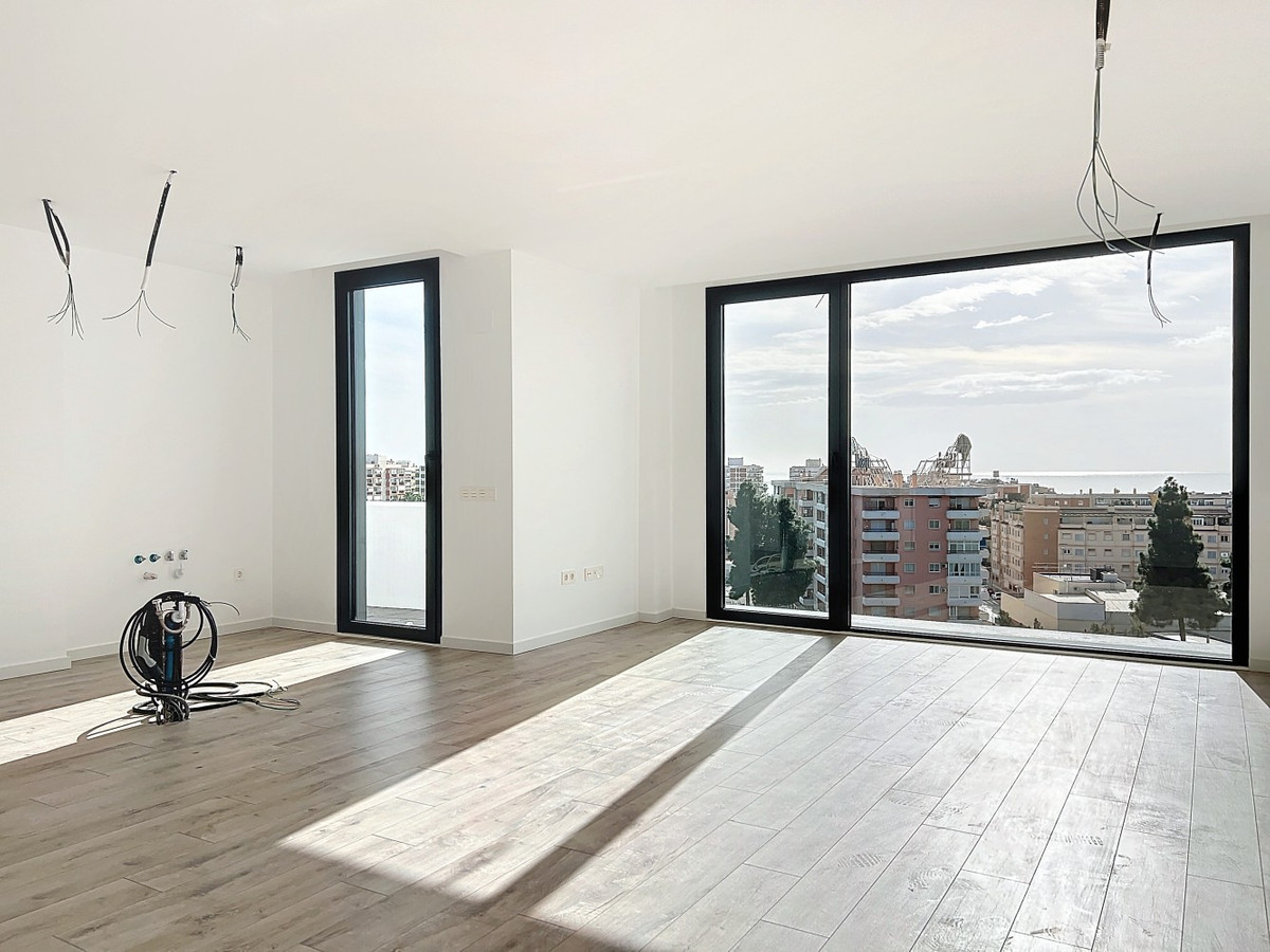 3 Bed Townhouse for sale in Torre Del Mar Costa Del Sol East, Málaga, Spain