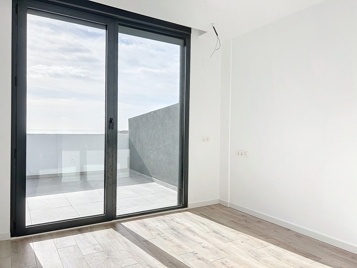 3 Bed Townhouse for sale in Torre Del Mar Costa Del Sol East, Málaga, Spain