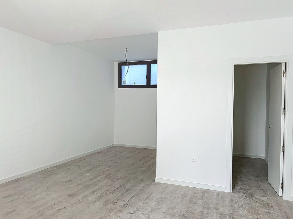3 Bed Townhouse for sale in Torre Del Mar Costa Del Sol East, Málaga, Spain