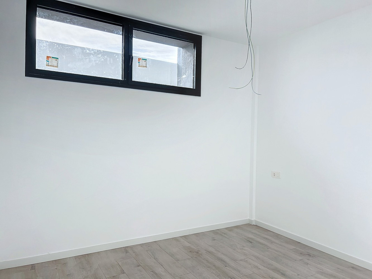 3 Bed Townhouse for sale in Torre Del Mar Costa Del Sol East, Málaga, Spain