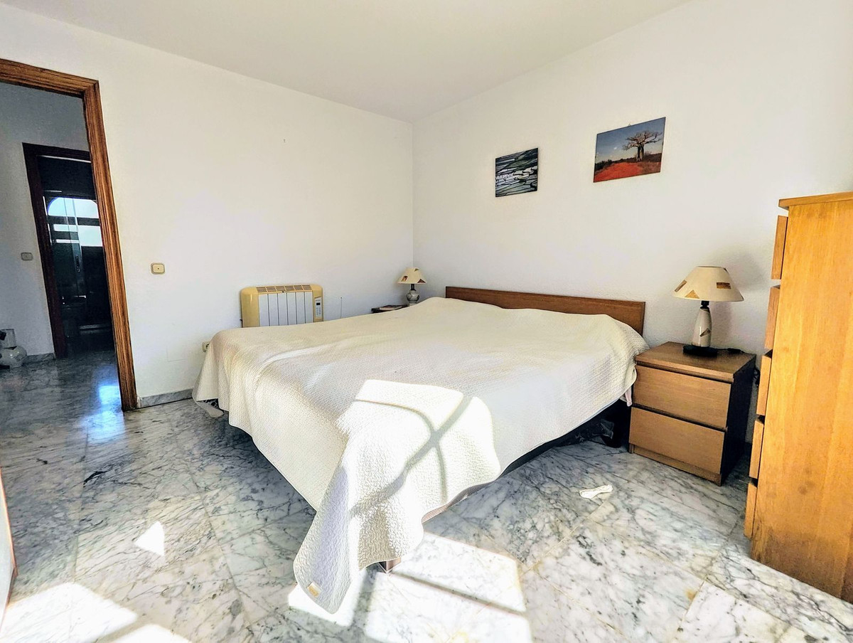 Se vende Villa - Chalet de 4 dormitorios en Costa Del Sol, Málaga, España