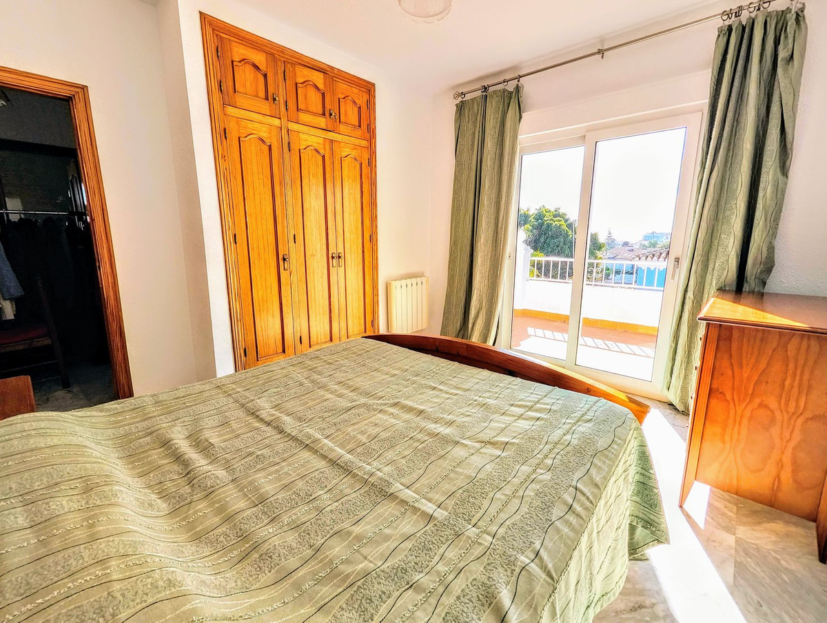 Se vende Villa - Chalet de 4 dormitorios en Costa Del Sol, Málaga, España