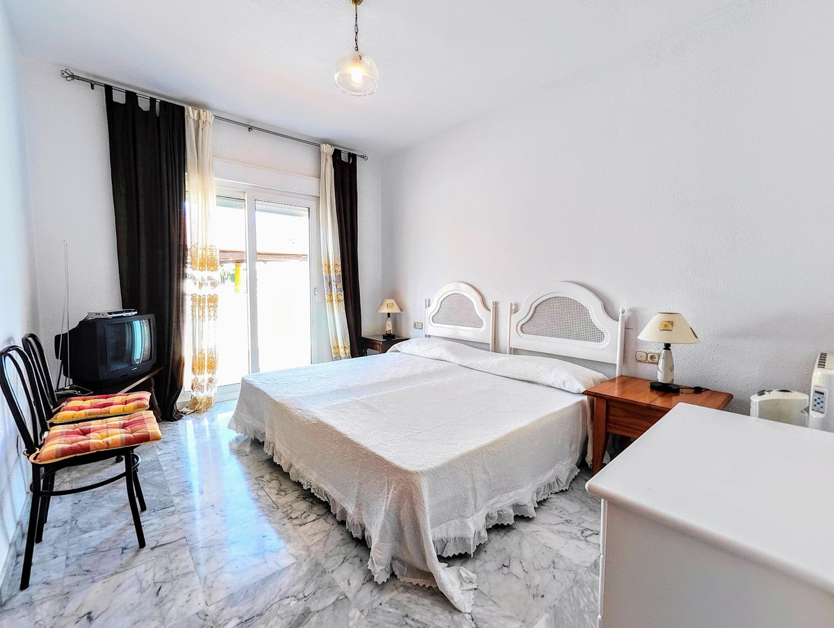 Se vende Villa - Chalet de 4 dormitorios en Costa Del Sol, Málaga, España