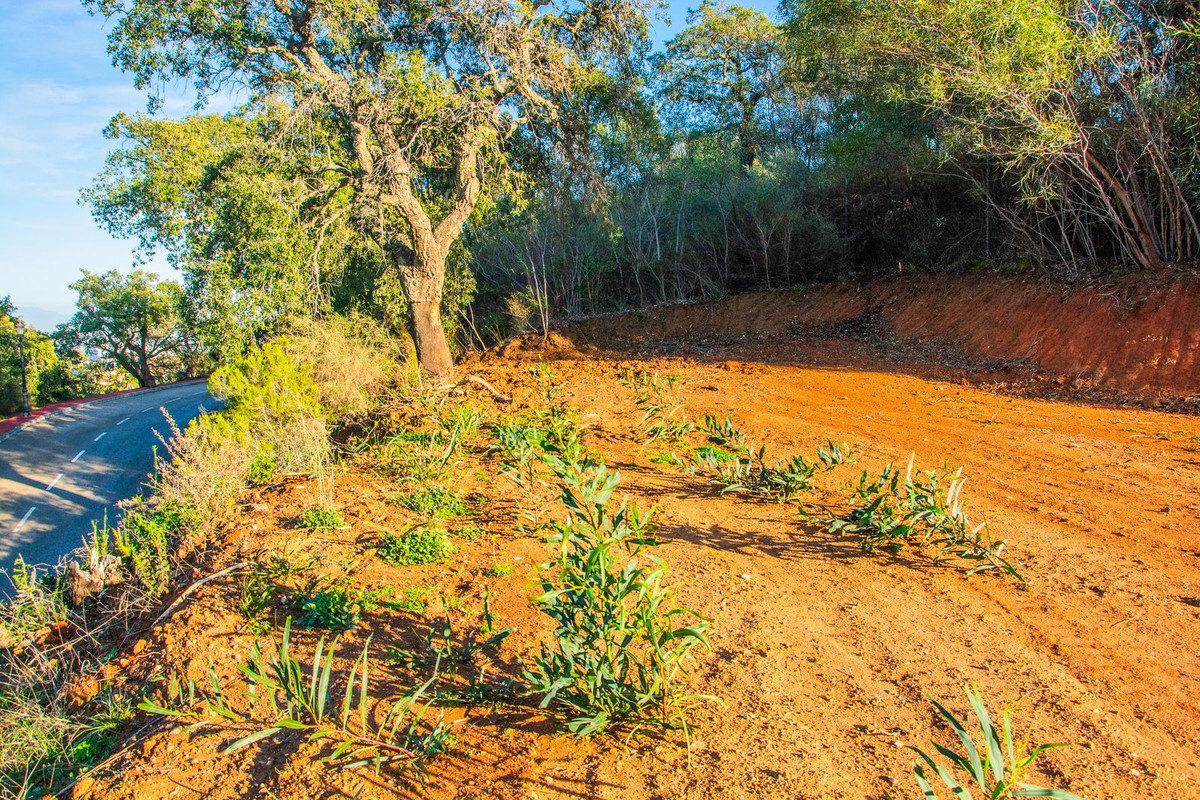 Plots for sale in La Mairena Costa Del Sol, Málaga, Spain