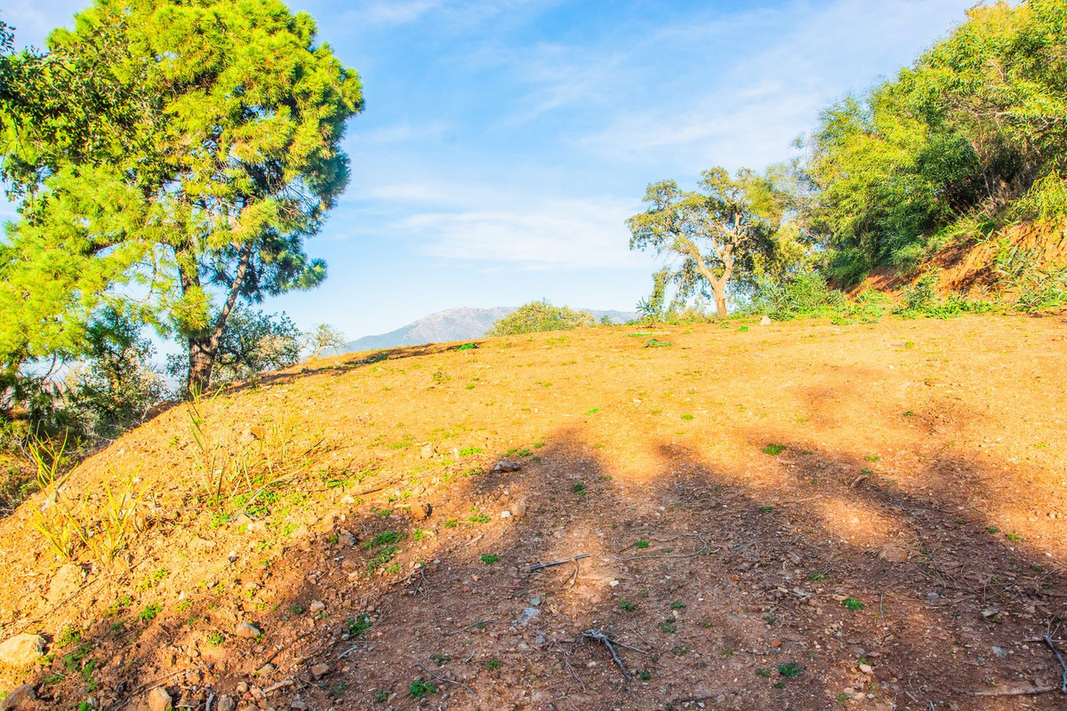 Plots for sale in La Mairena Costa Del Sol, Málaga, Spain