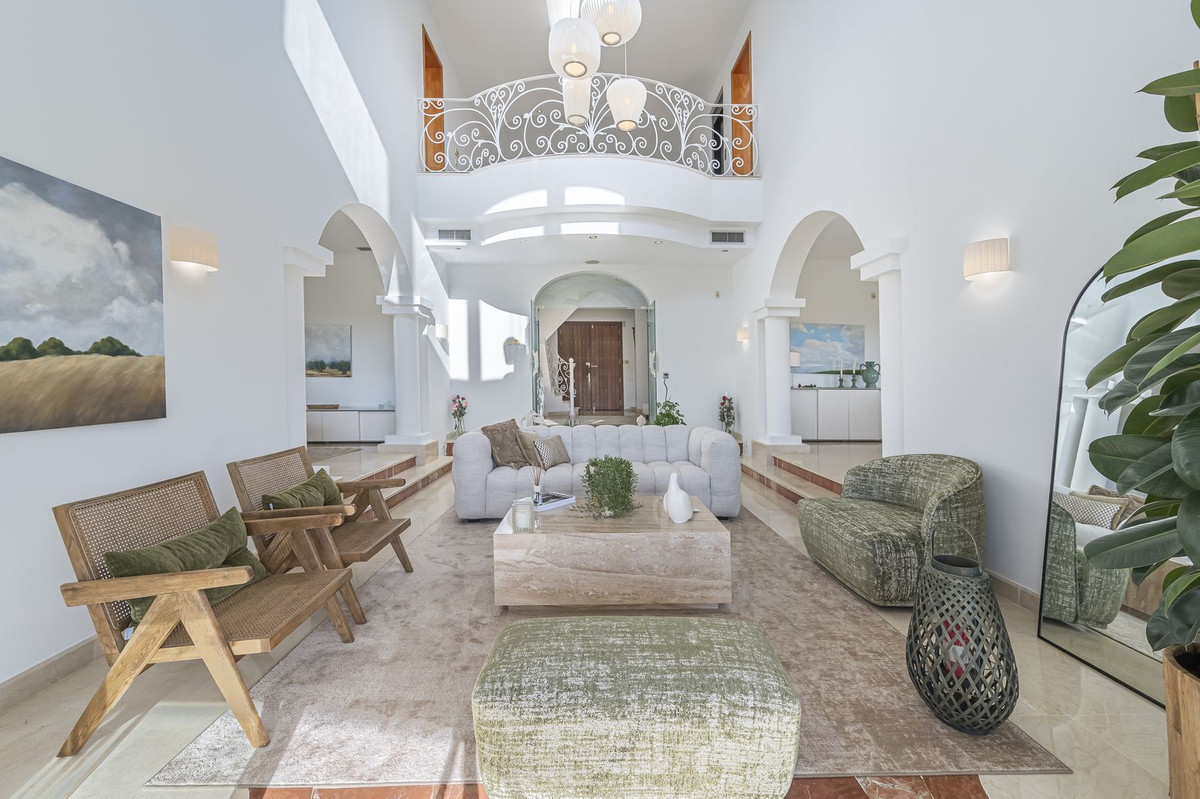 Se vende Villa - Chalet de 7 dormitorios en Costa Del Sol, Málaga, España