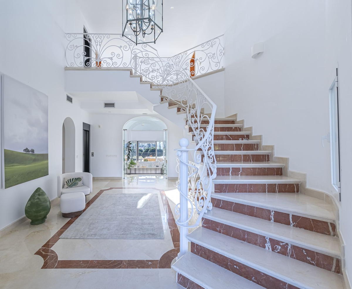 Se vende Villa - Chalet de 7 dormitorios en Costa Del Sol, Málaga, España