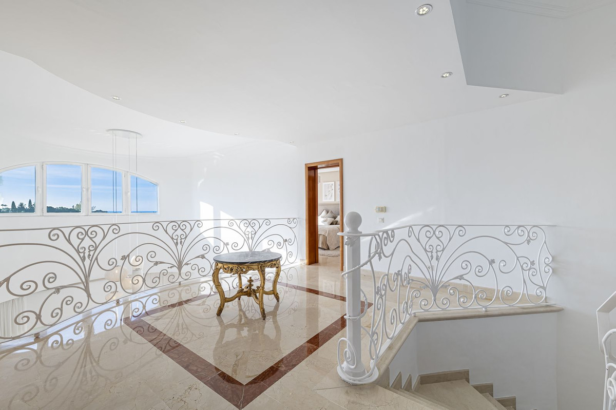 Se vende Villa - Chalet de 7 dormitorios en Costa Del Sol, Málaga, España