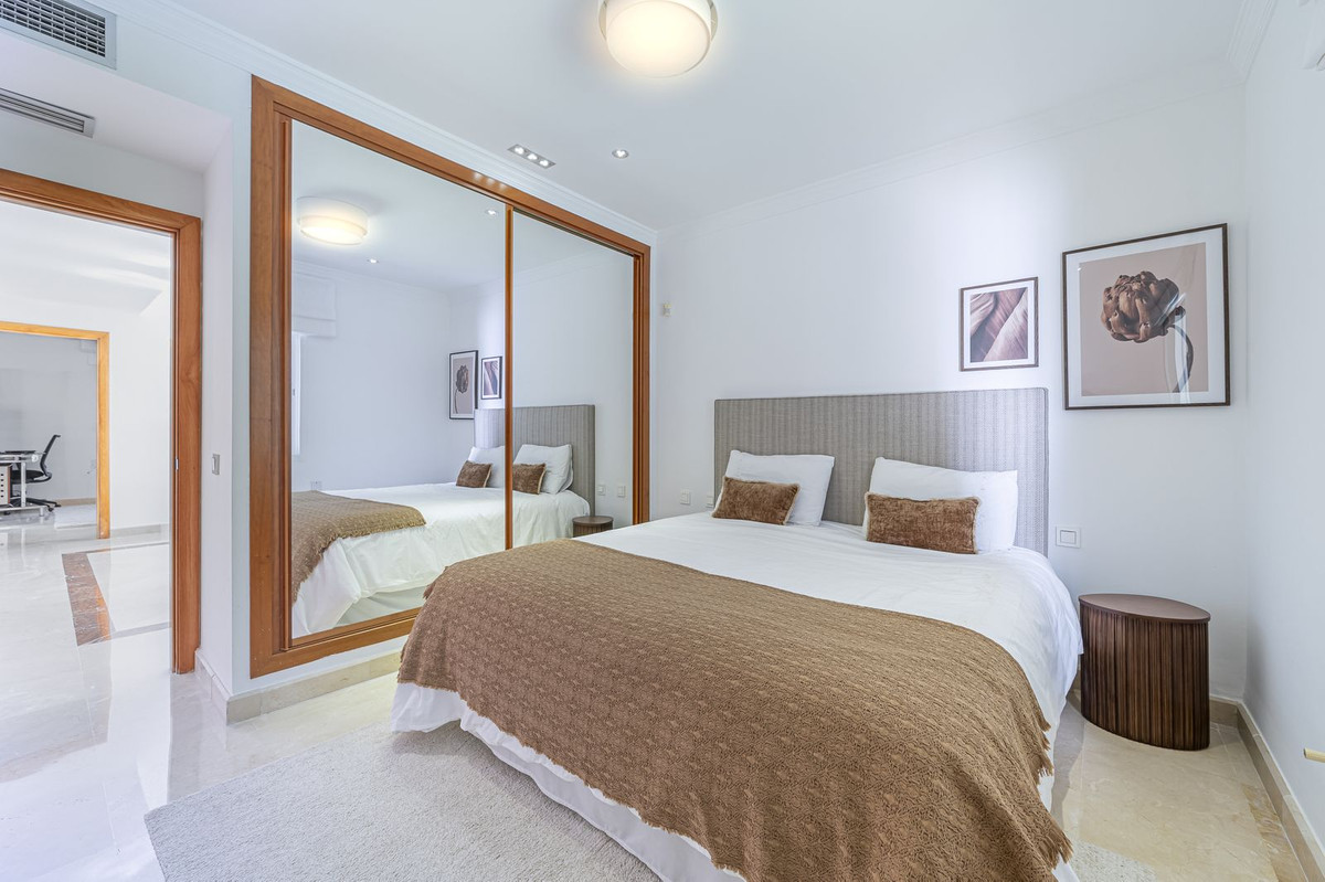 Se vende Villa - Chalet de 7 dormitorios en Costa Del Sol, Málaga, España