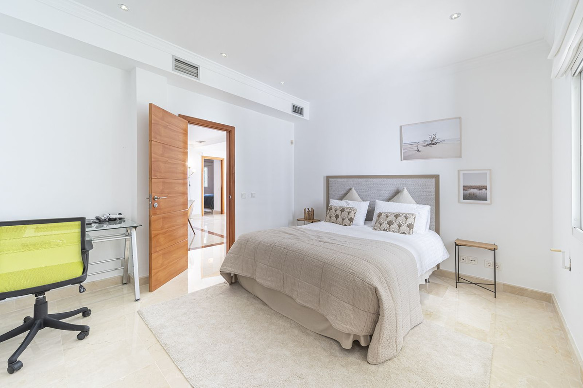 Se vende Villa - Chalet de 7 dormitorios en Costa Del Sol, Málaga, España