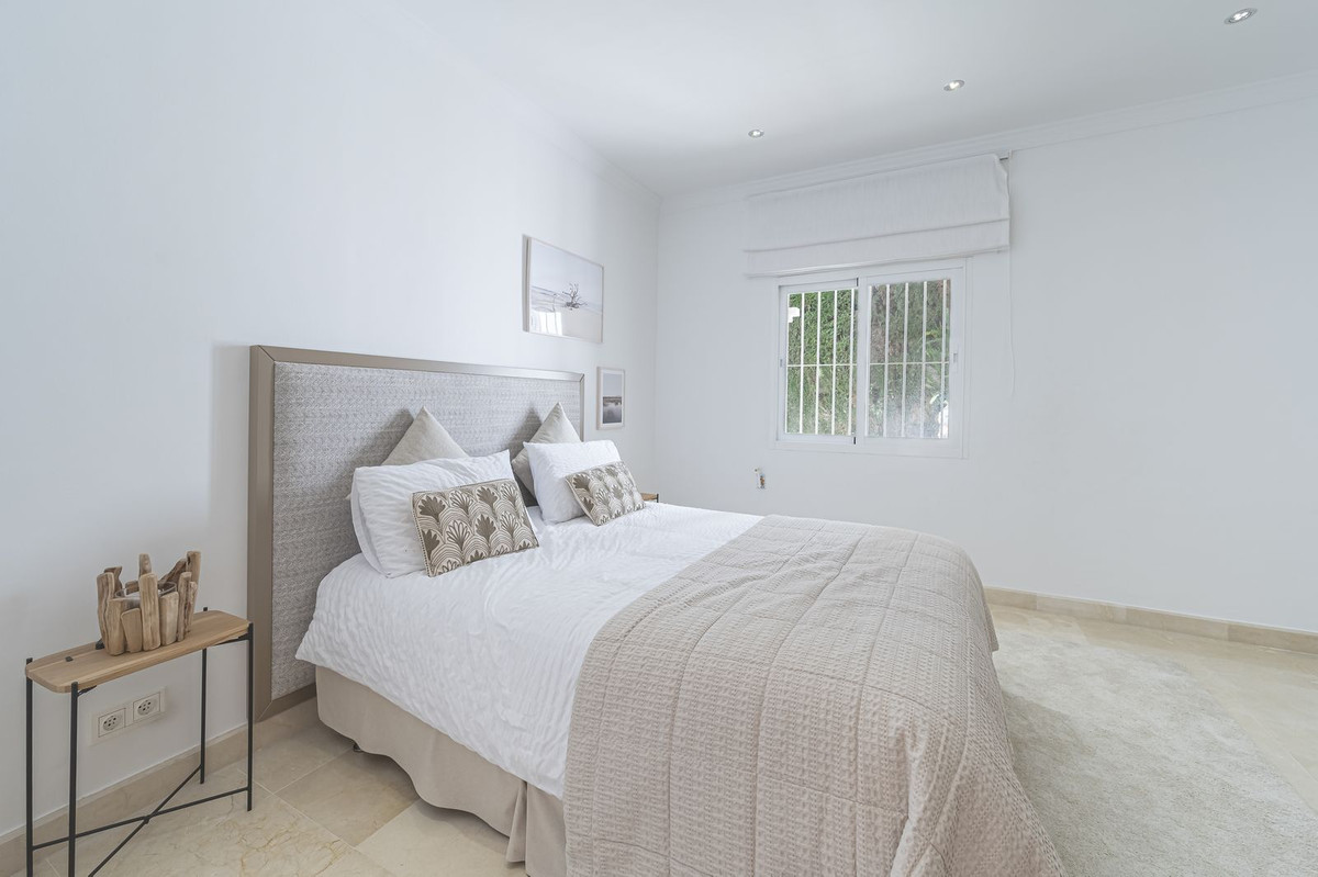 Se vende Villa - Chalet de 7 dormitorios en Costa Del Sol, Málaga, España