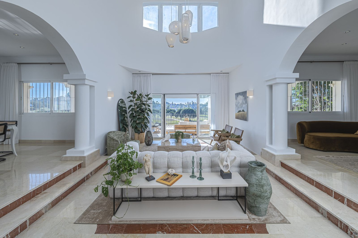 Se vende Villa - Chalet de 7 dormitorios en Costa Del Sol, Málaga, España