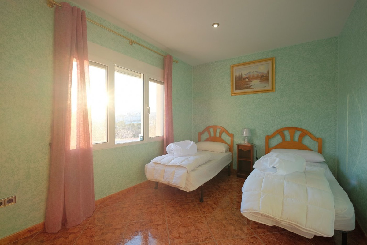 9 Bed Townhouse for sale in Calpe Costa Blanca, Alicante, Spain