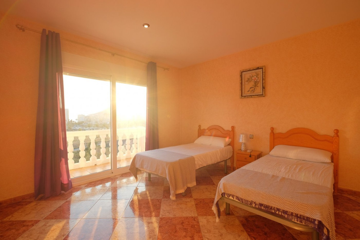 9 Bed Townhouse for sale in Calpe Costa Blanca, Alicante, Spain