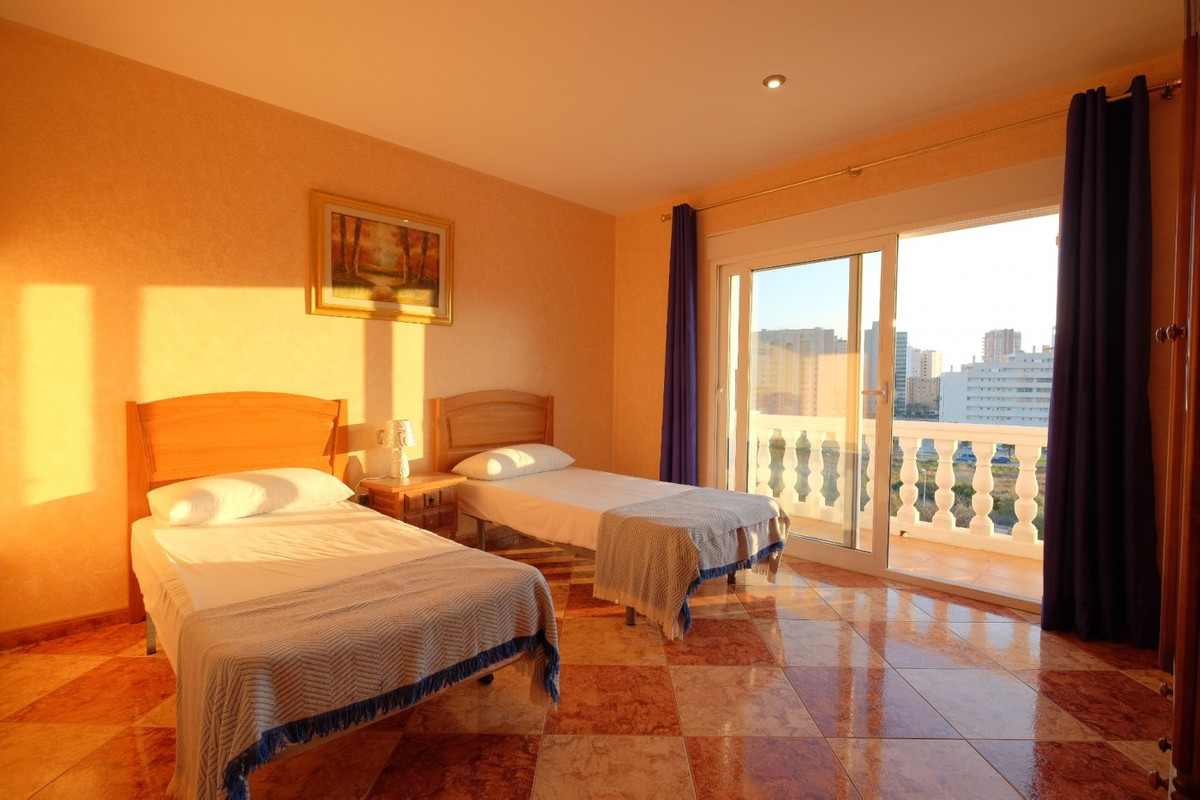 9 Bed Townhouse for sale in Calpe Costa Blanca, Alicante, Spain
