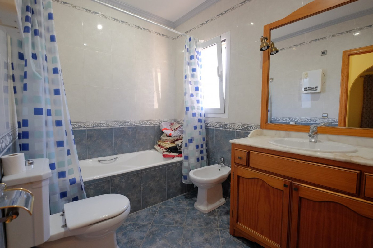 9 Bed Townhouse for sale in Calpe Costa Blanca, Alicante, Spain