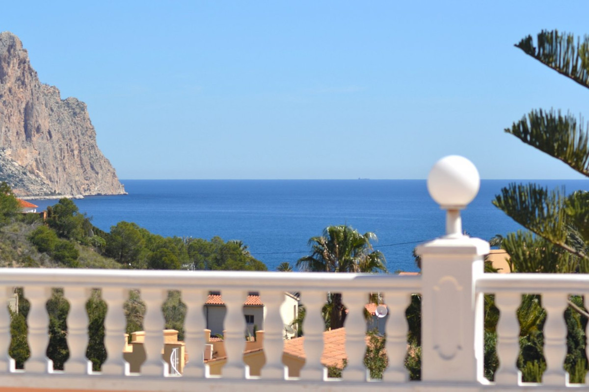 Se vende Villa - Chalet de 5 dormitorios en Costa Blanca, Alicante, España