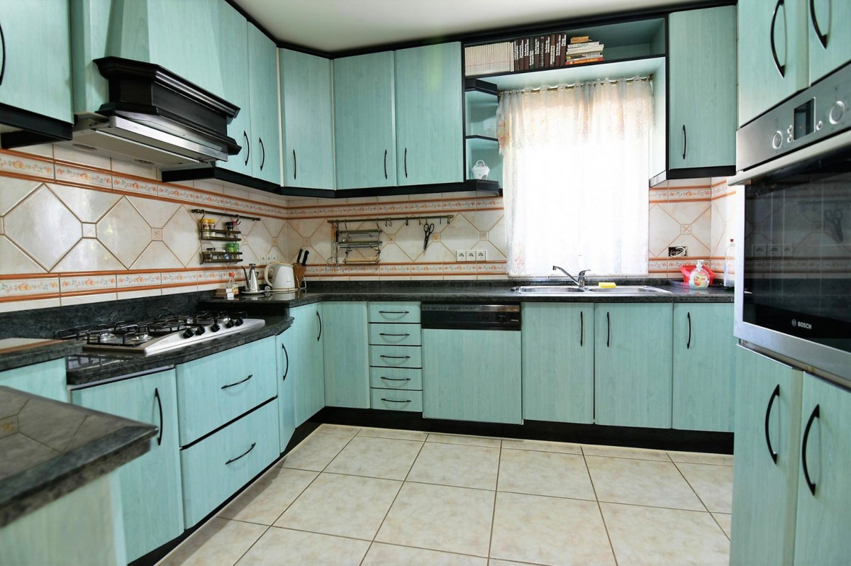 Se vende Villa - Chalet de 5 dormitorios en Costa Blanca, Alicante, España