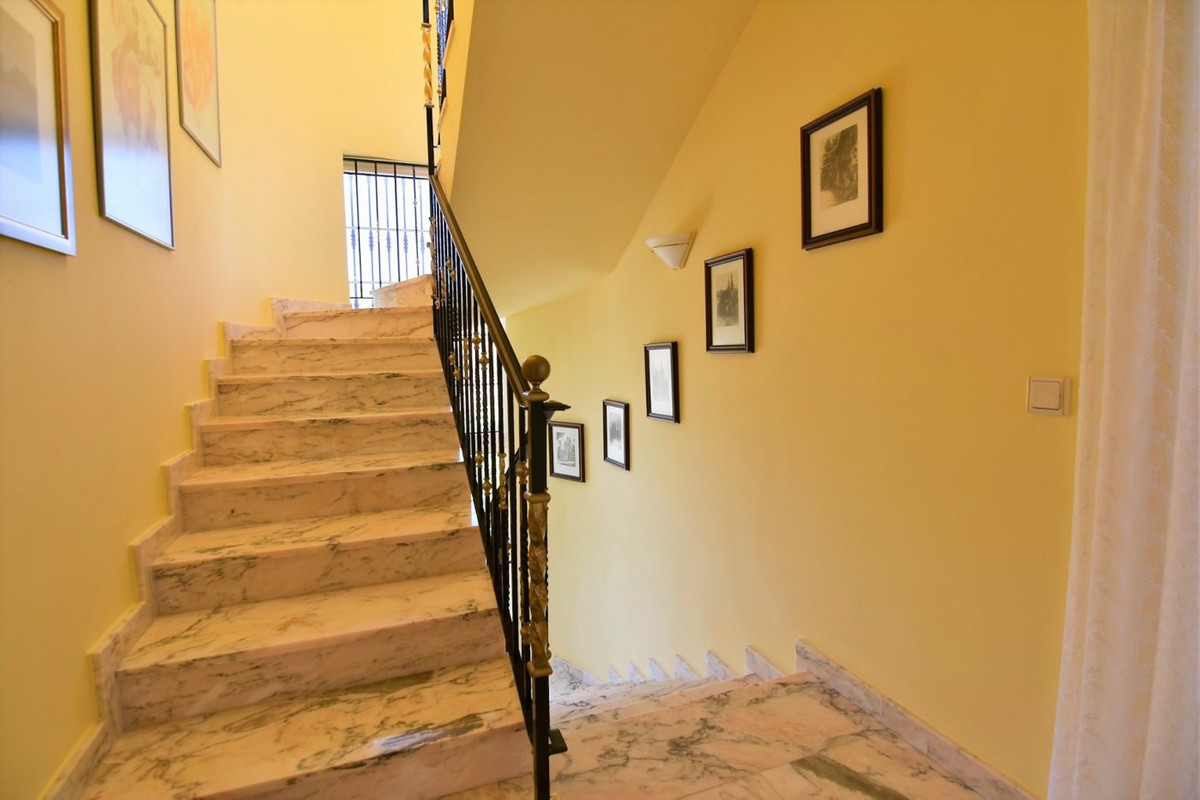 Se vende Villa - Chalet de 5 dormitorios en Costa Blanca, Alicante, España