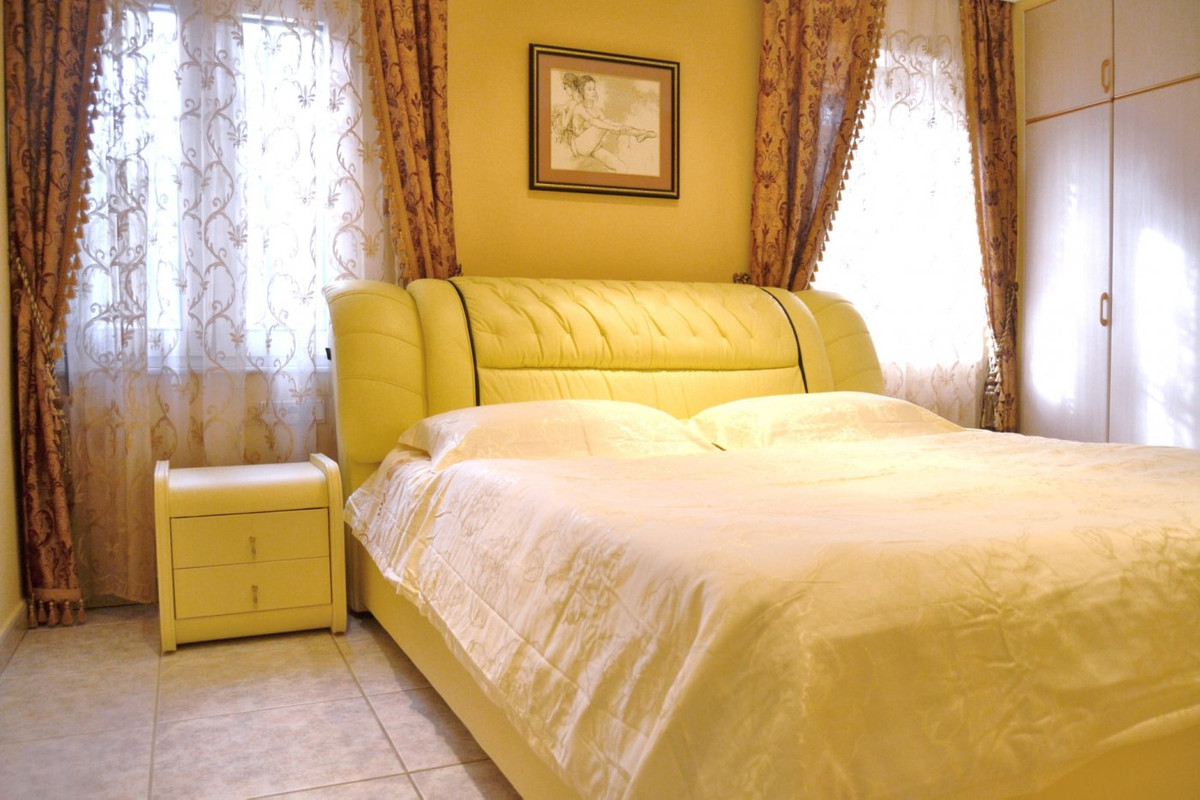 Se vende Villa - Chalet de 5 dormitorios en Costa Blanca, Alicante, España