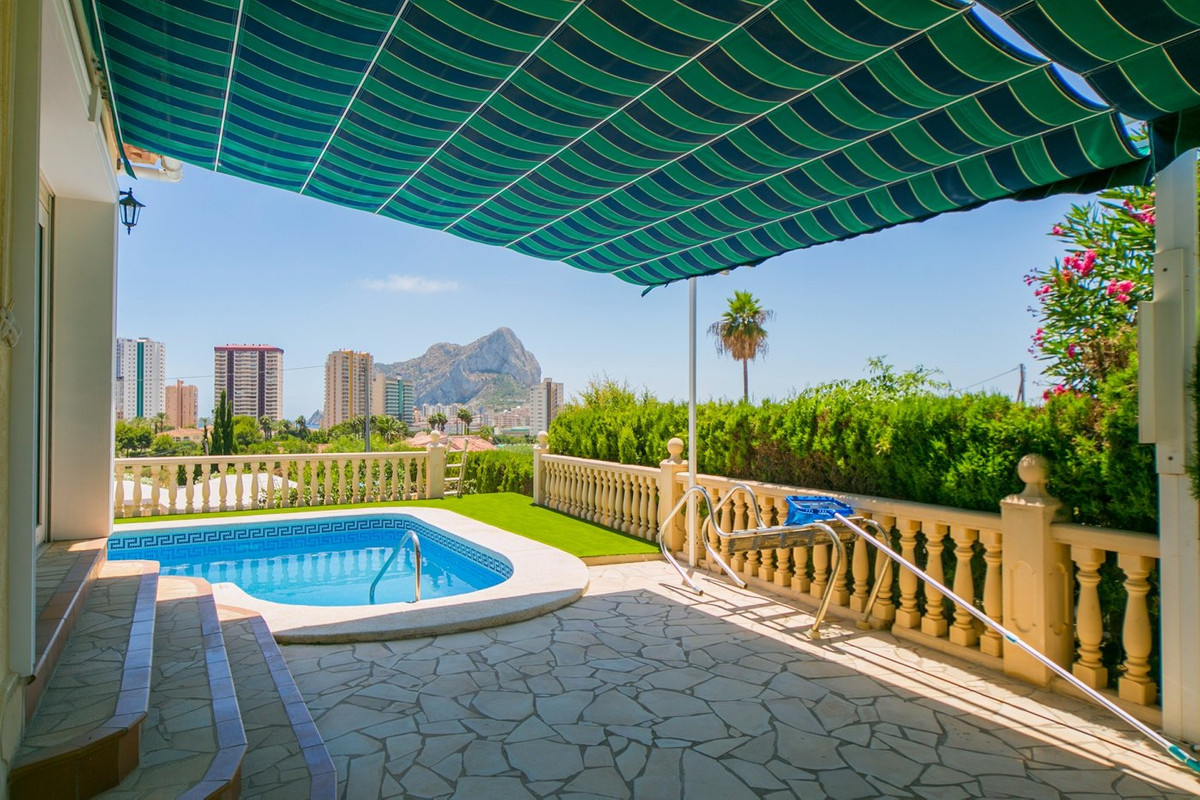 Se vende Villa - Chalet de 3 dormitorios en Costa Blanca, Alicante, España