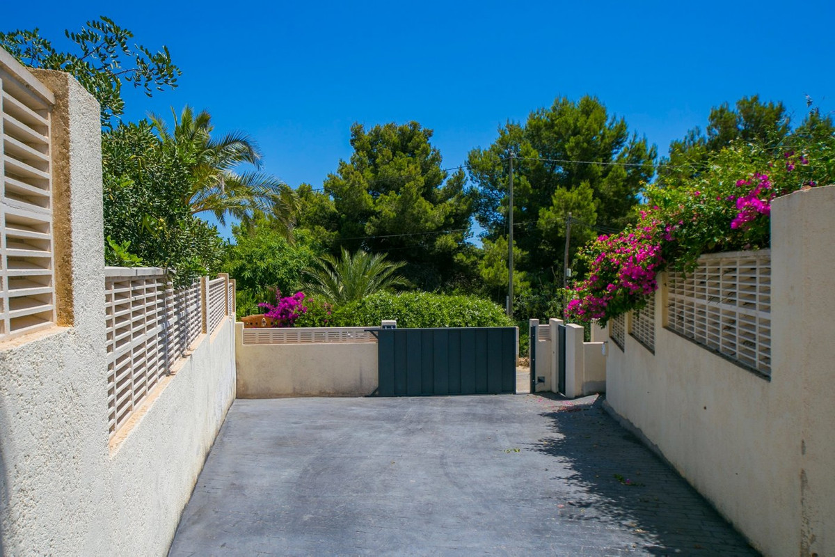 Se vende Villa - Chalet de 3 dormitorios en Costa Blanca, Alicante, España