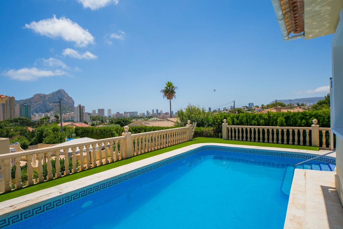 Se vende Villa - Chalet de 3 dormitorios en Costa Blanca, Alicante, España